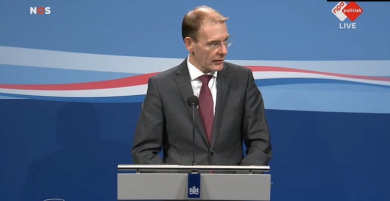 Persconferentie Menno Snel nav interim-advies Commissie Donner kinderopvangtoeslag