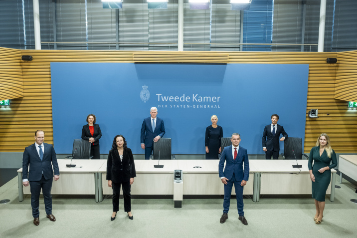 Parlementaire ondervragingscommissie kinderopvangtoeslag hoort 18 personen