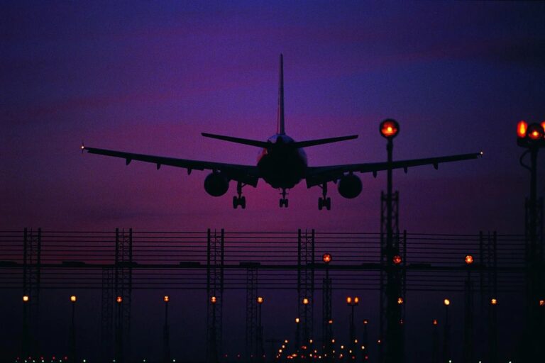 Wat is de impact van een nachtsluiting van Schiphol?