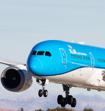 KLM speelt vertragingstactiek bij convenant over Schiphol-maatregelen