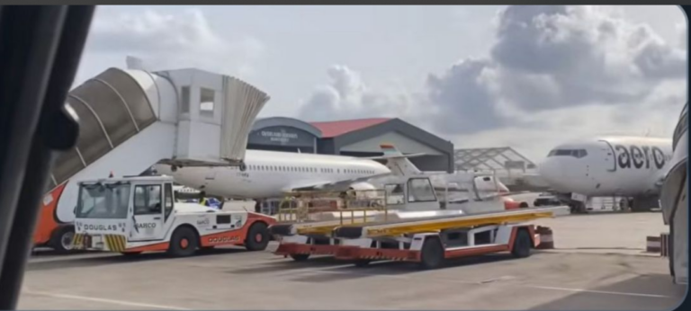 San Marino Aircraft Register Used for Suspected Illegal  Boeing 737-400 Delivery to Iran
