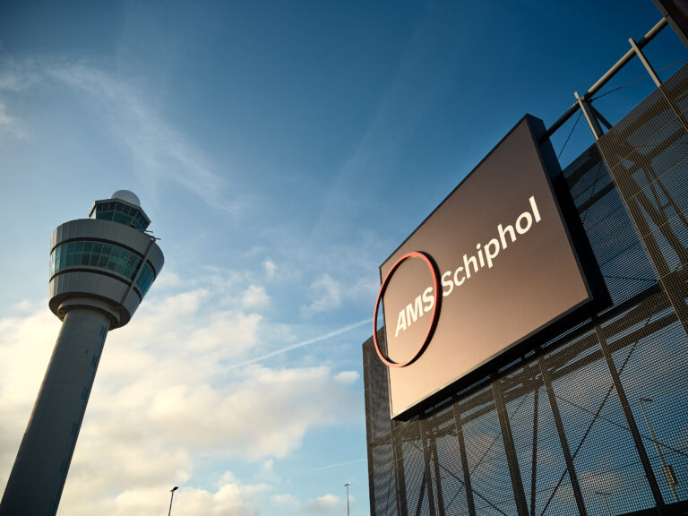 Reactienota van minister op het advies van de Commissie mer op de Milieueffectrapportage tbv Luchthavenverkeerbesluit Schiphol 2026
