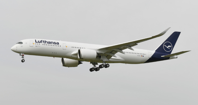 Why Did Lufthansa’s Munich–Cape Town Flight Take a 13-Hour Detour?