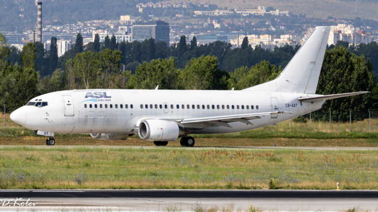 Another Boeing 737 Exported to Iran: This Time a B737-300 from Sofia