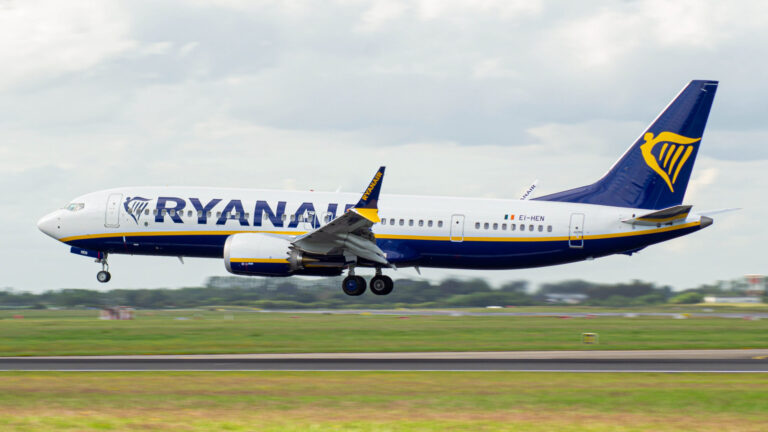 Factcheck: Ryanair haalt niet iedere winter vijf toestellen van haar basis op Charleroi