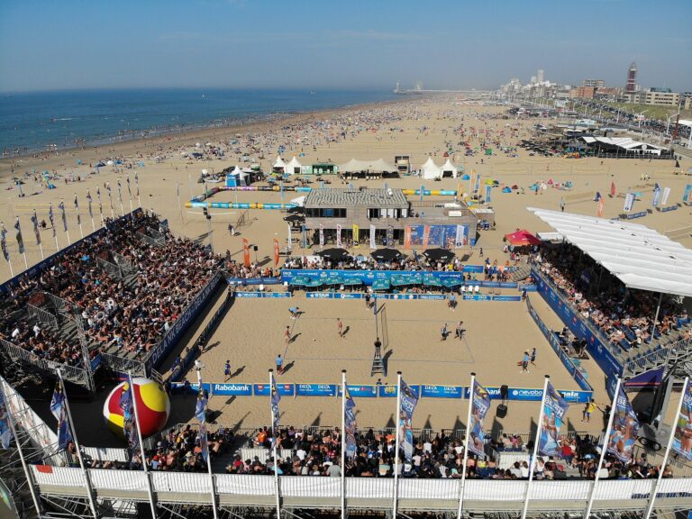 ANP Fair Licensing opnieuw onder vuur: claim over beachvolleybalfoto blijkt gebaseerd op rechtenvrij aangeboden CEV-afbeelding